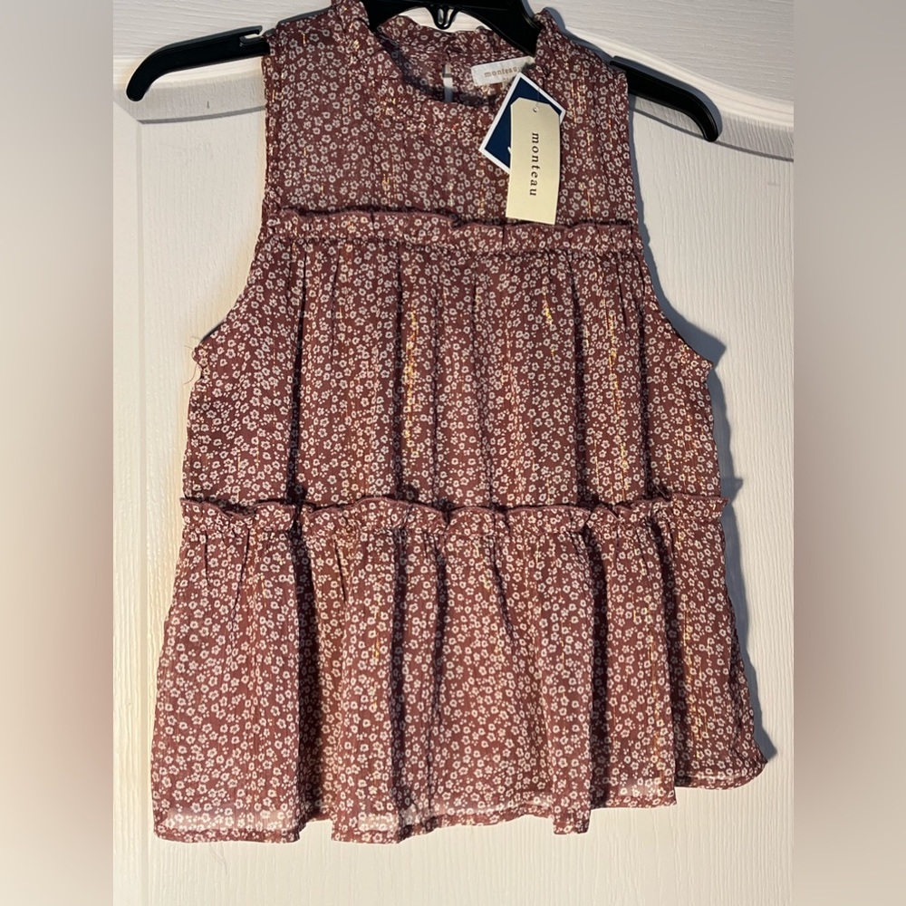 Monteau Los Angeles sleeveless women’s top.  Size S